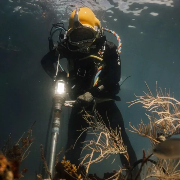 DOA AK46 Hydraulisk Kjernebormaskin i bruk undervann