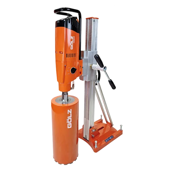 Kjernebormaskinen EDM33 montert på borstativet SD300